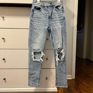 American Eagle mom jean Acid Wash